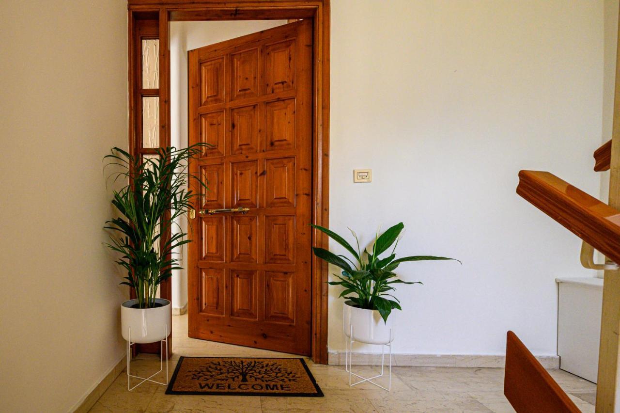 Oliva Apartment Kalamata Exterior foto