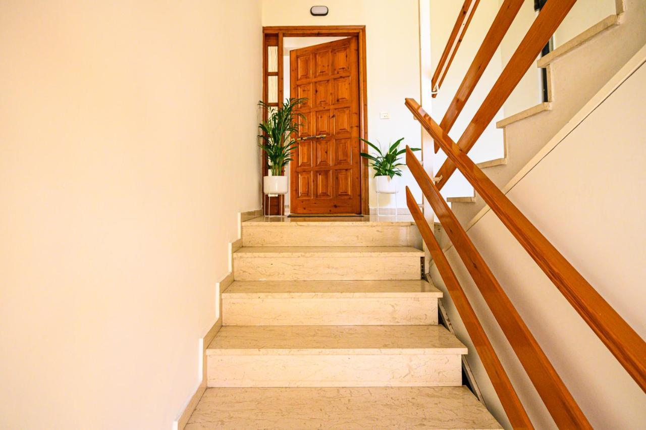 Oliva Apartment Kalamata Exterior foto